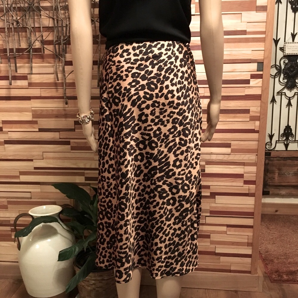 sale SATIN SKIRT LEOPARD PRINT MIDI SKIRT - Picture 2 of 8
